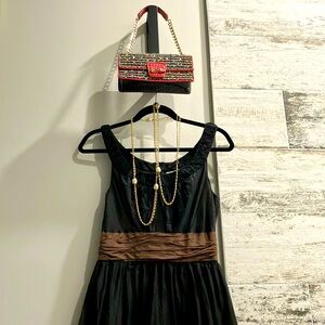 Get the L👀K!! WHBM Dress + Necklace + Purse